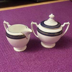 Coalport England Bone China Blue Wheat Lidded Sugar Bowl & Creamer